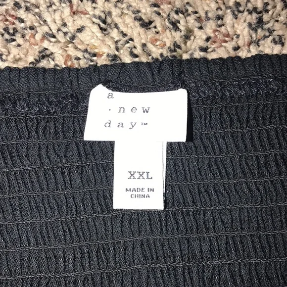 A New Day Woman’s Black Pleated Tank Top Size XXL | NWT - Picture 3 of 4